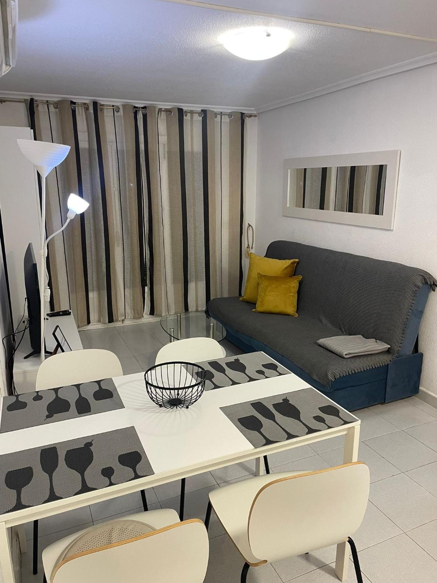 Spacious Apartment Torrevieja Exterior foto